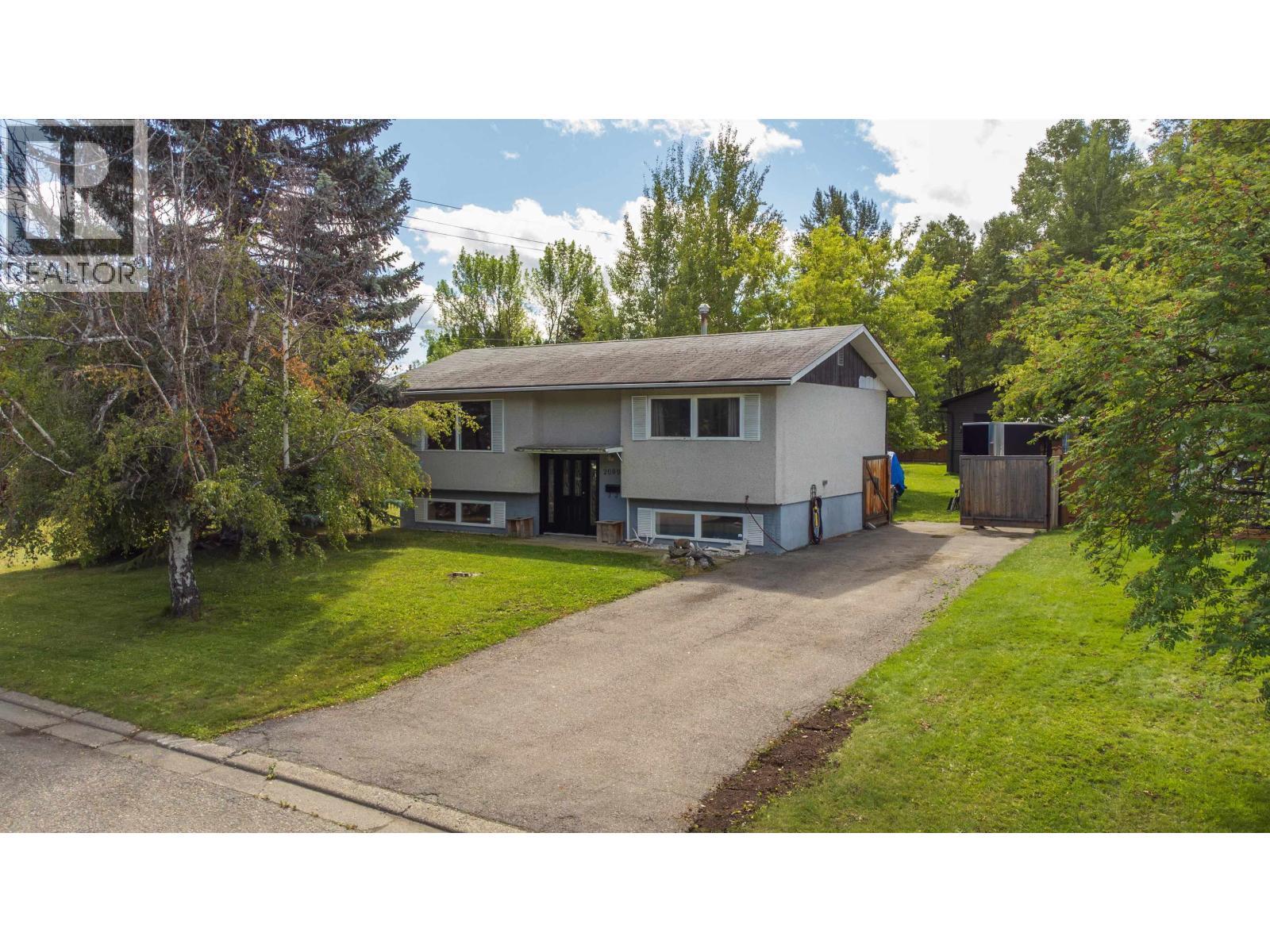 2099 Macdonald Avenue, Prince George, BC - Outdoor