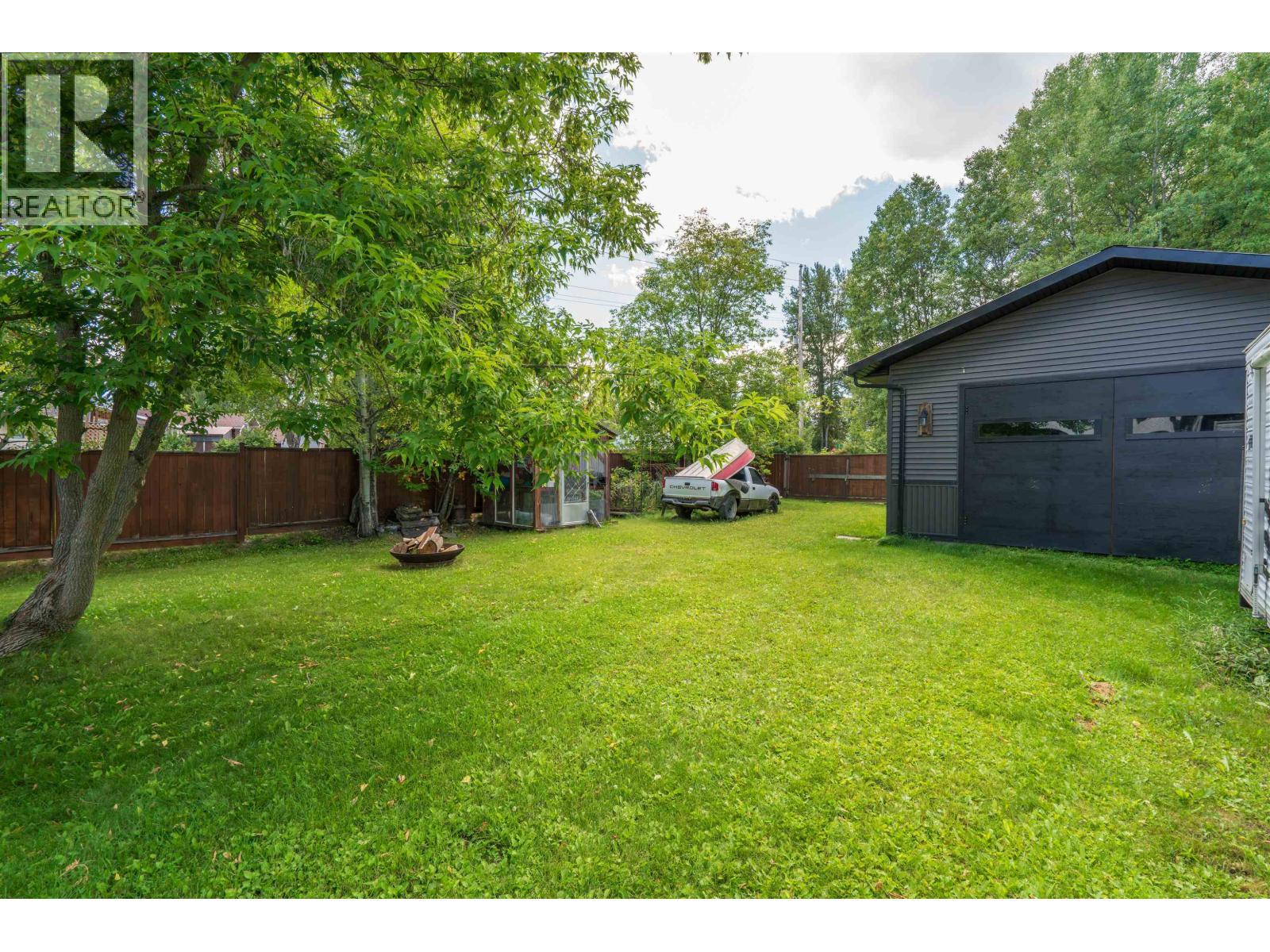 2099 Macdonald Avenue, Prince George, BC - Outdoor