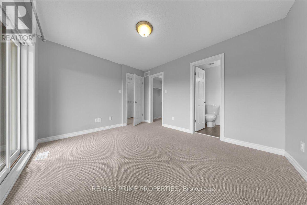 B - 279 Titanium Private, Ottawa, ON - Indoor Photo Showing Other Room