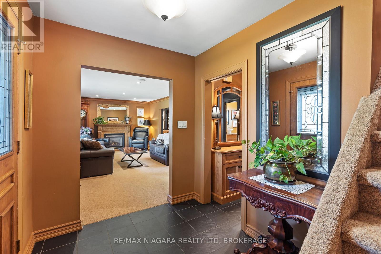 28 Thorncrest Road, Port Colborne (Main Street), ON - Indoor Photo Showing Other Room