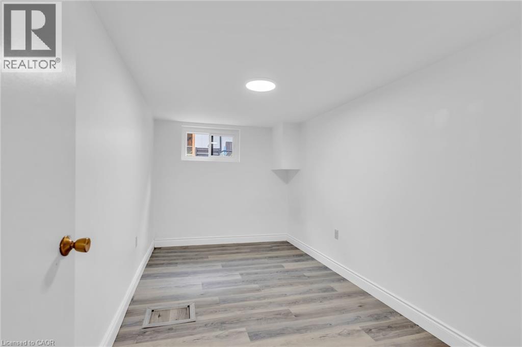 72 Massey Avenue, Kitchener, ON - Indoor Photo Showing Other Room