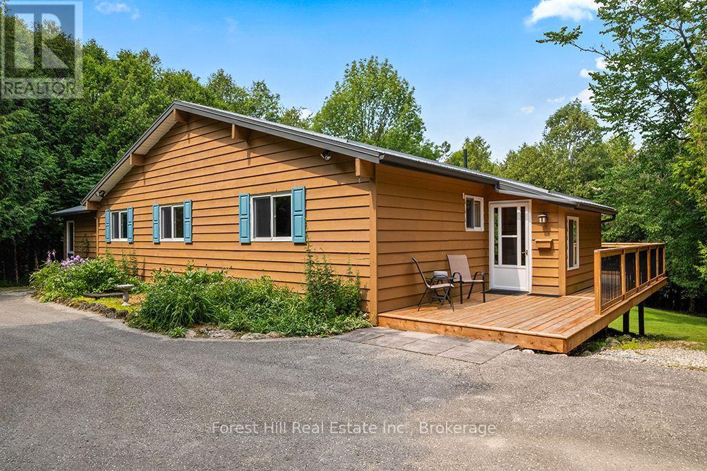 Come on in! - 344511 North Line, West Grey, ON - Outdoor