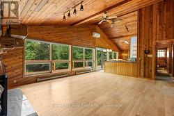 So much natural light -