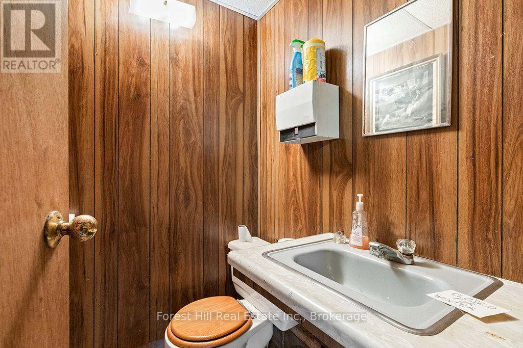 2pc Bathroom in Garage/Shop - 344511 North Line, West Grey, ON - Indoor