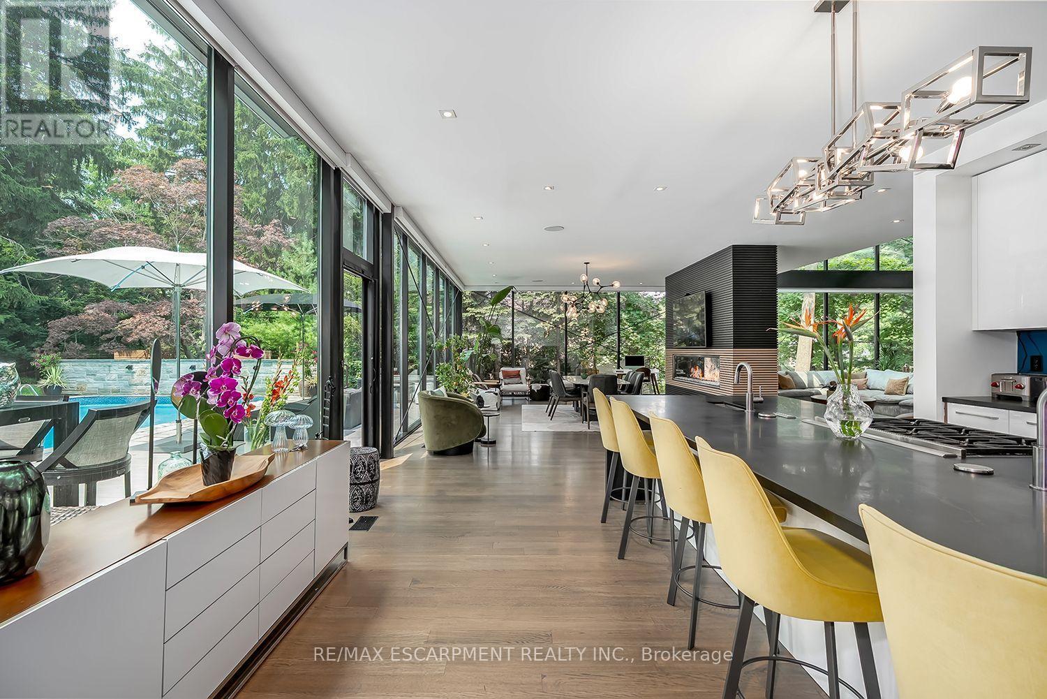 54 Raymar Place, Oakville, ON - Indoor Photo Showing Dining Room