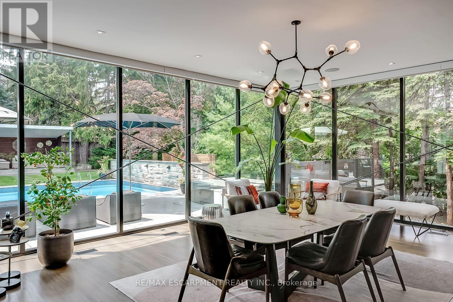 54 Raymar Place, Oakville, ON - Indoor Photo Showing Dining Room