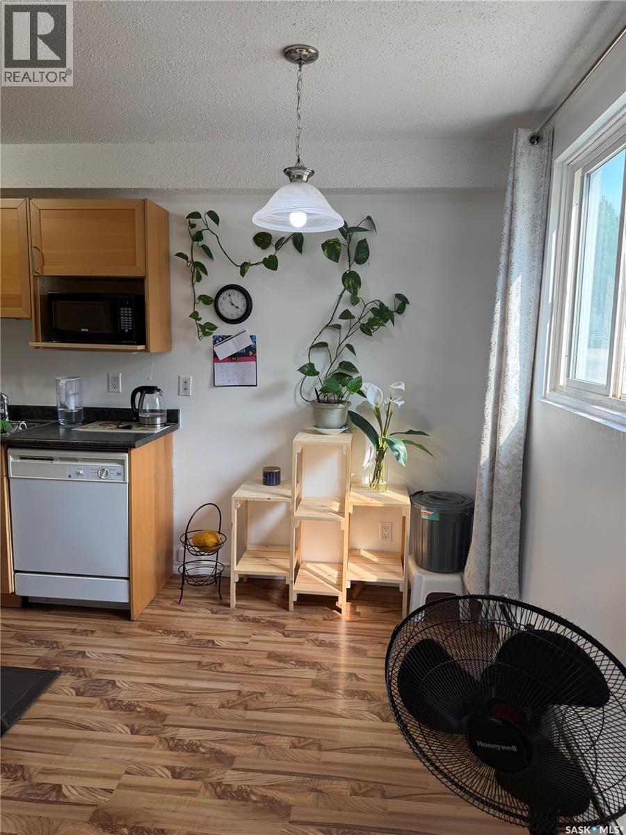 5 116 Acadia Court, Saskatoon, SK - Indoor Photo Showing Kitchen