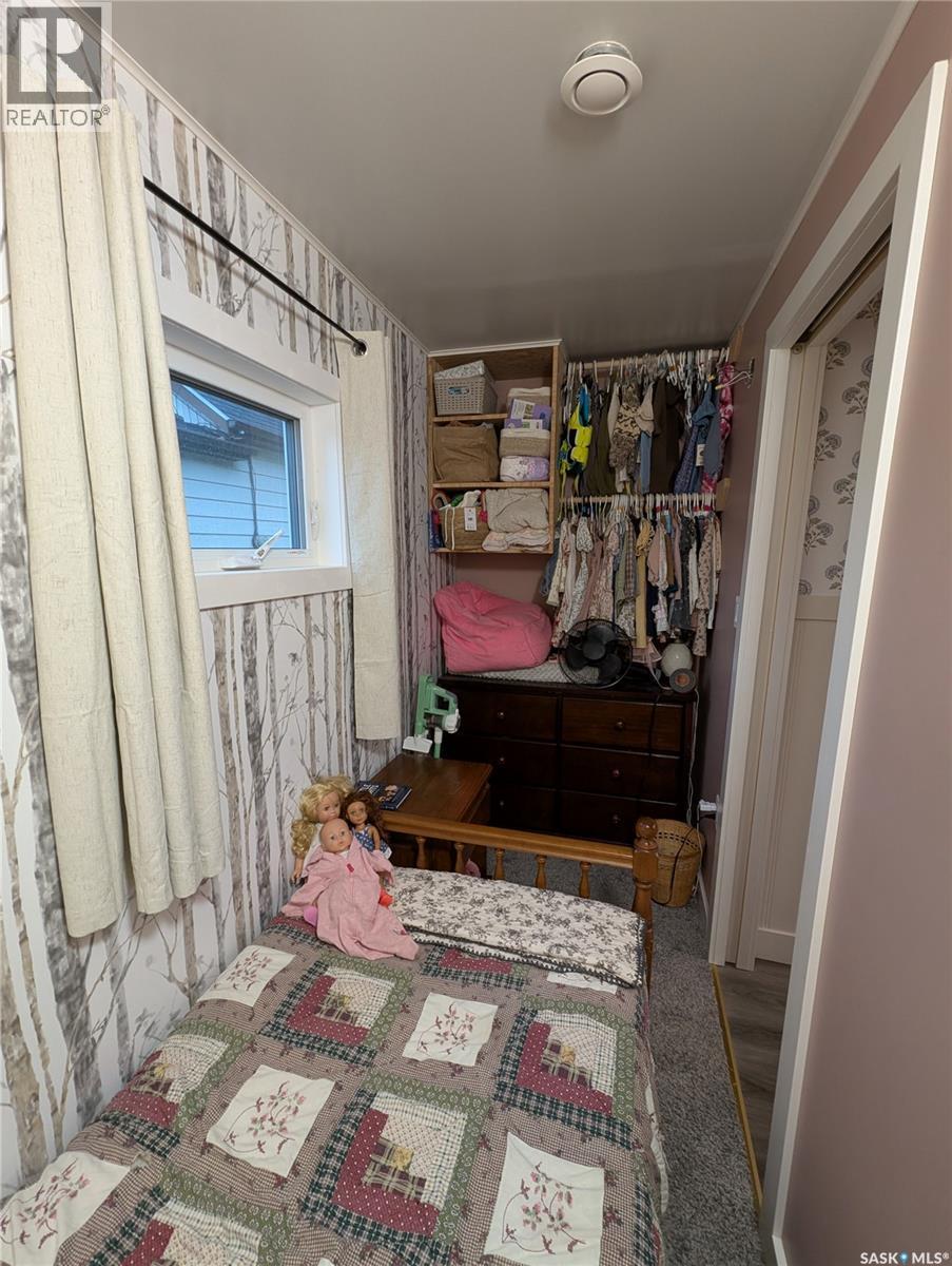 2009 7Th Street, Rosthern, SK - Indoor