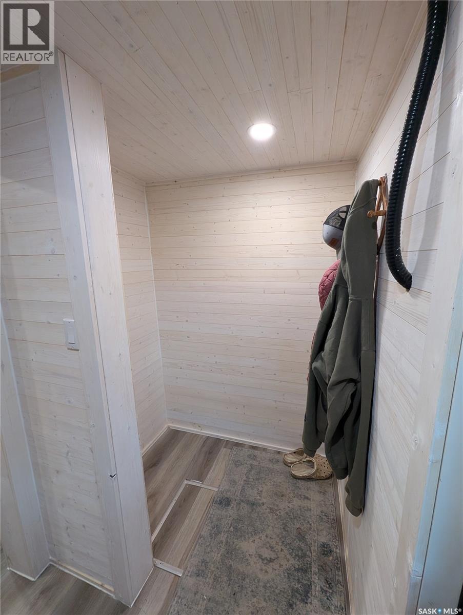 2009 7Th Street, Rosthern, SK - Indoor