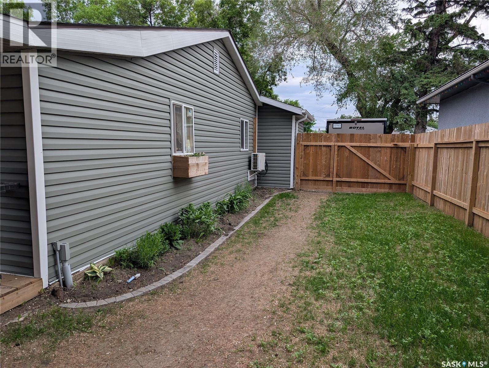 2009 7Th Street, Rosthern, SK - Outdoor