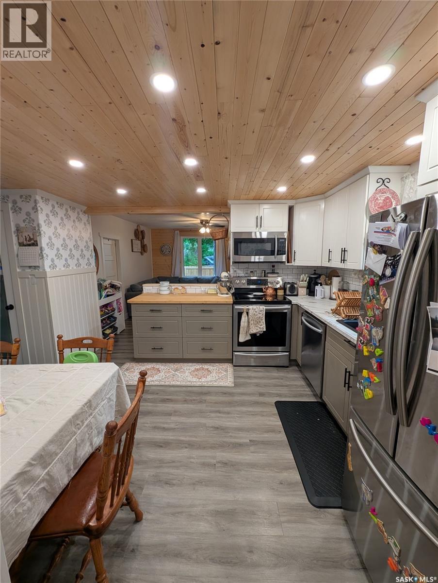 2009 7Th Street, Rosthern, SK - Indoor