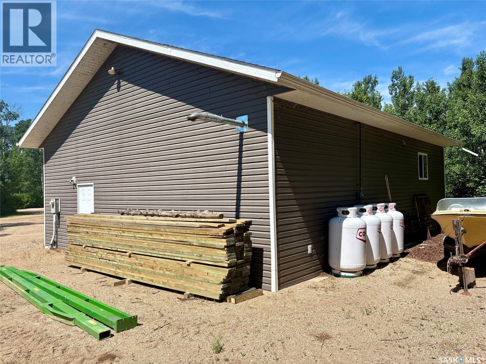805 Potter Place, Good Spirit Lake, SK - Outdoor With Exterior