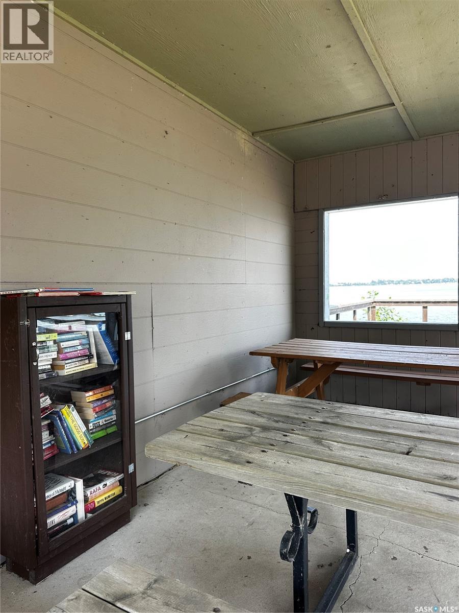 183 Poplar Lane, Wee Too Beach, SK - Indoor Photo Showing Other Room