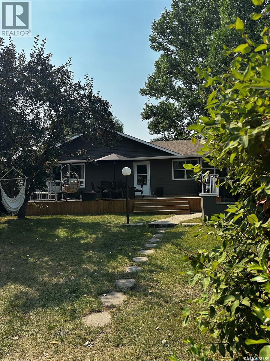 183 Poplar Lane, Wee Too Beach, SK - Outdoor With Deck Patio Veranda