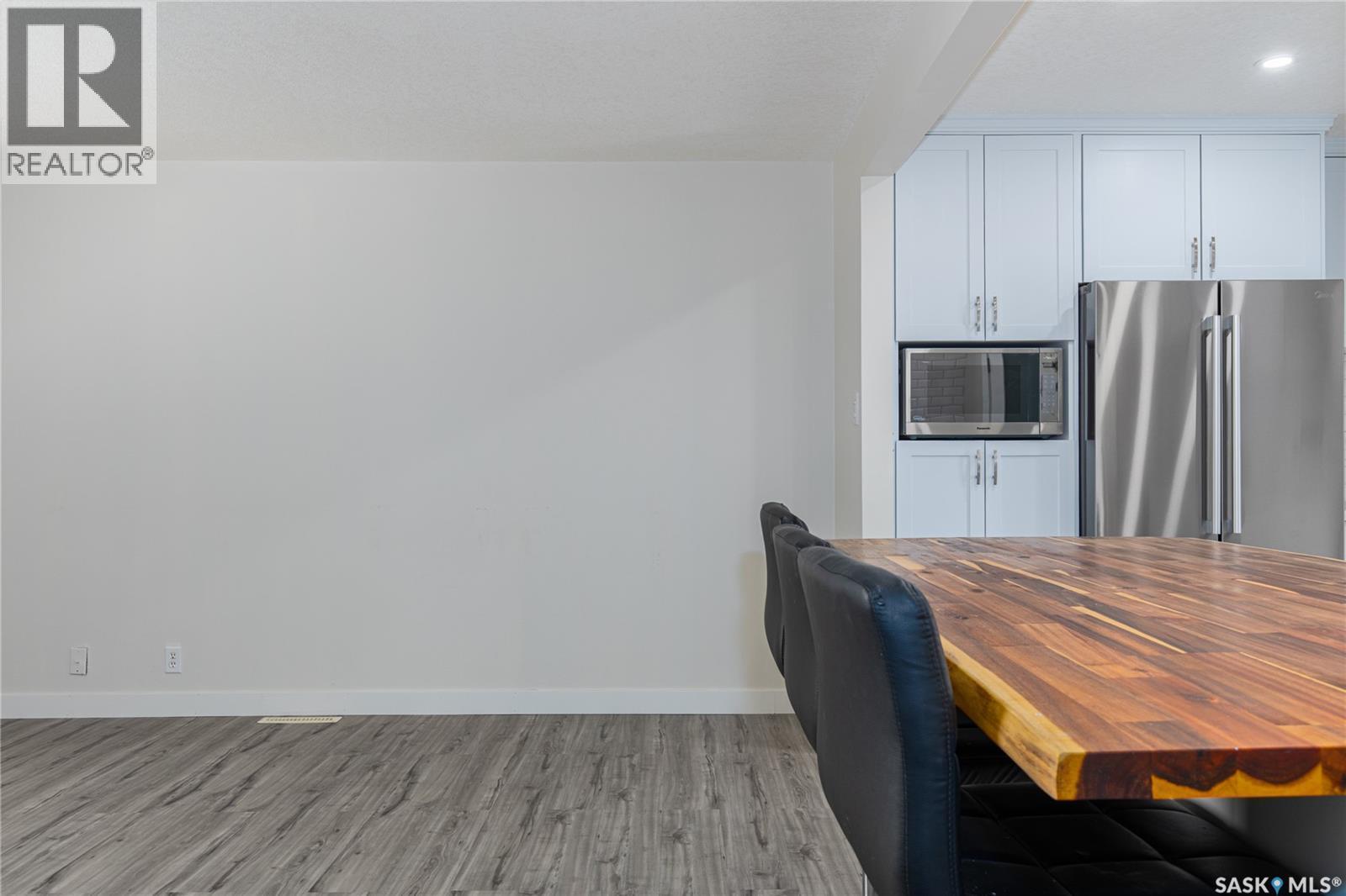 1337 7Th Avenue Nw, Moose Jaw, SK - Indoor