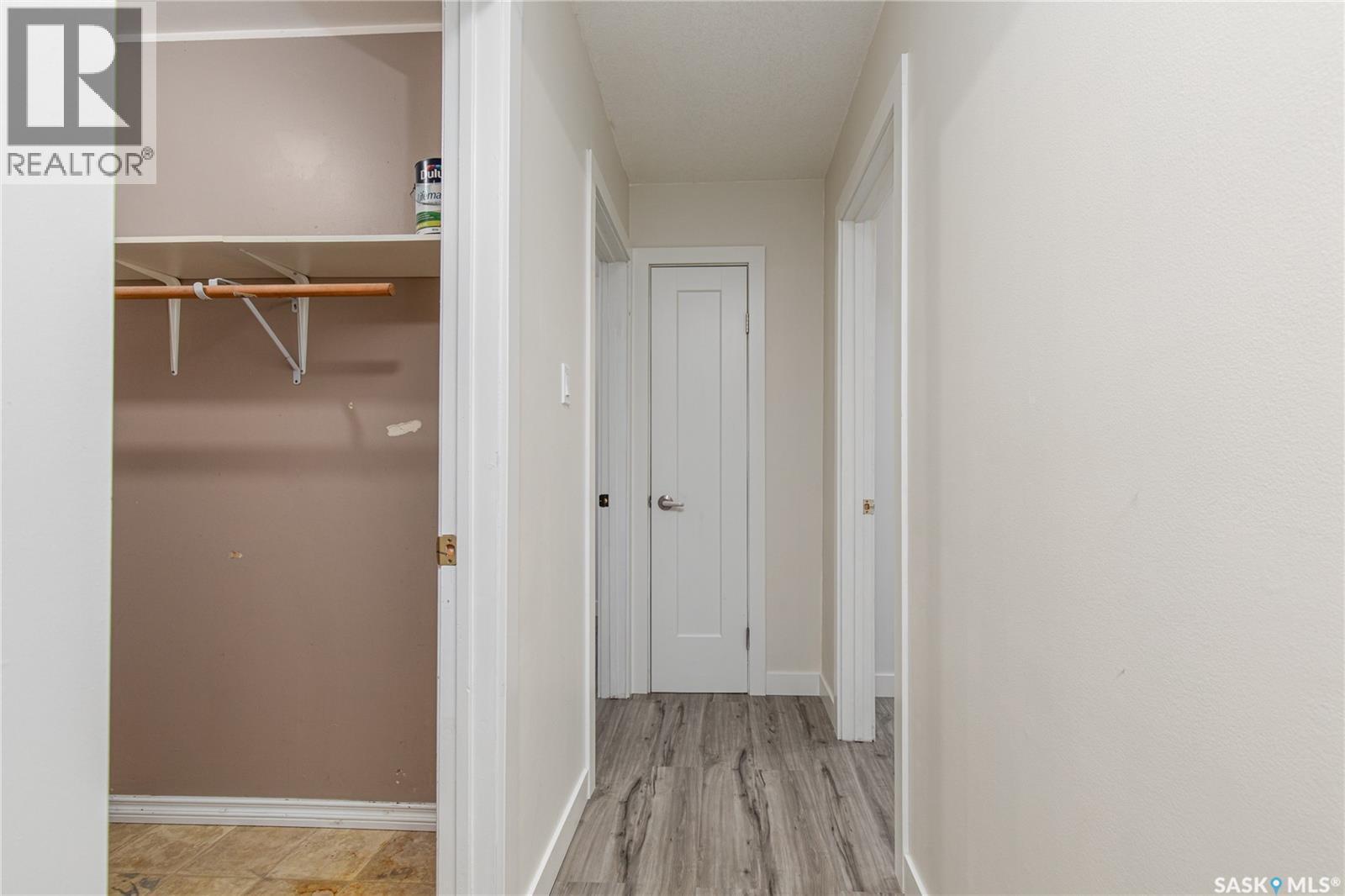 1337 7Th Avenue Nw, Moose Jaw, SK - Indoor Photo Showing Other Room
