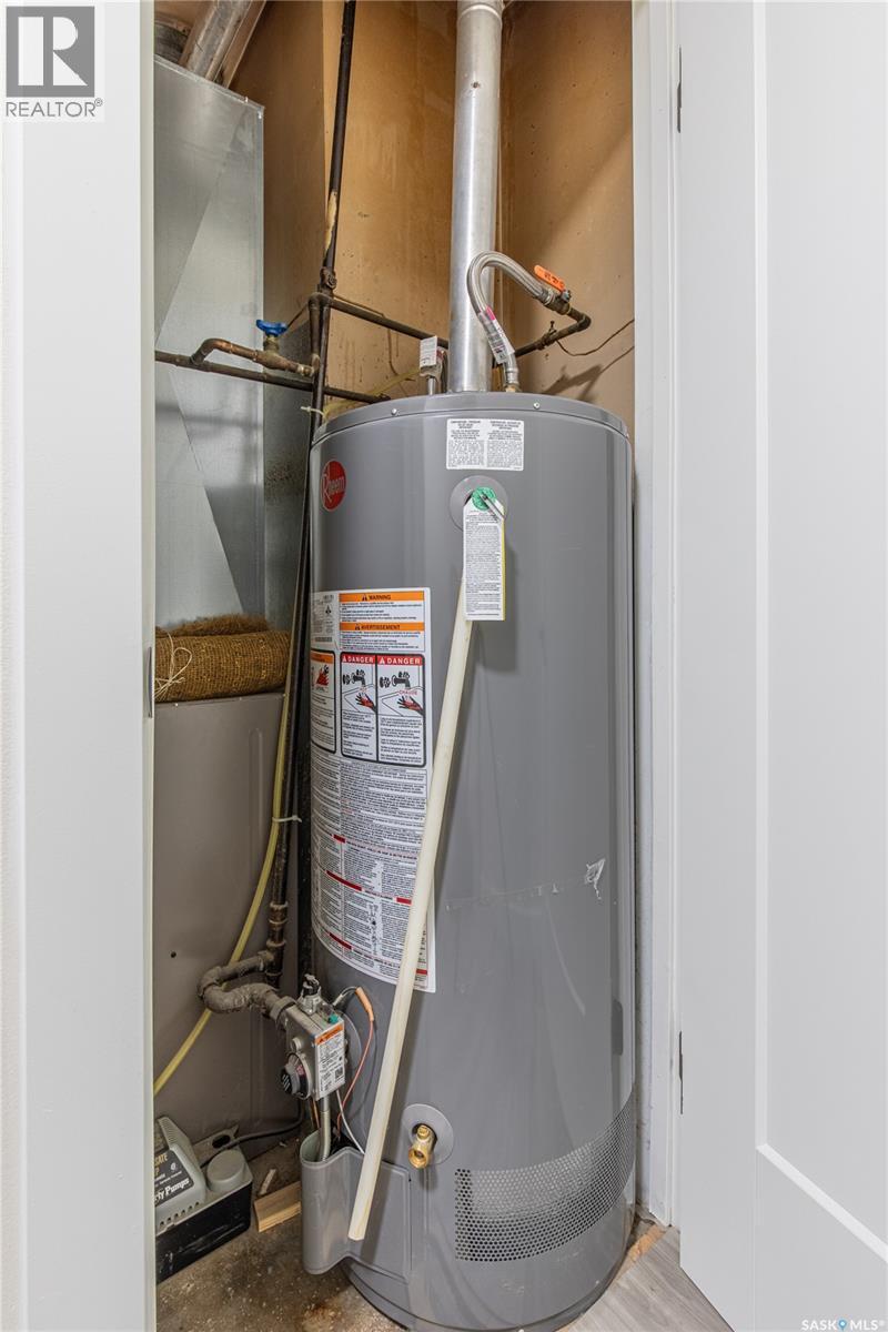 1337 7Th Avenue Nw, Moose Jaw, SK - Indoor Photo Showing Basement