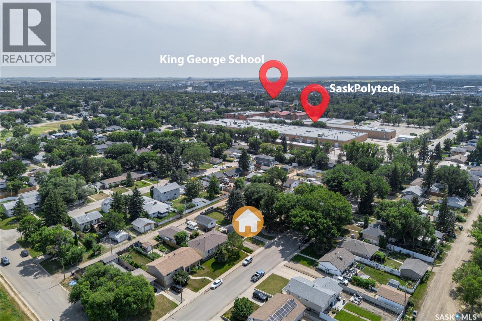 1337 7Th Avenue Nw, Moose Jaw, SK - Outdoor With View
