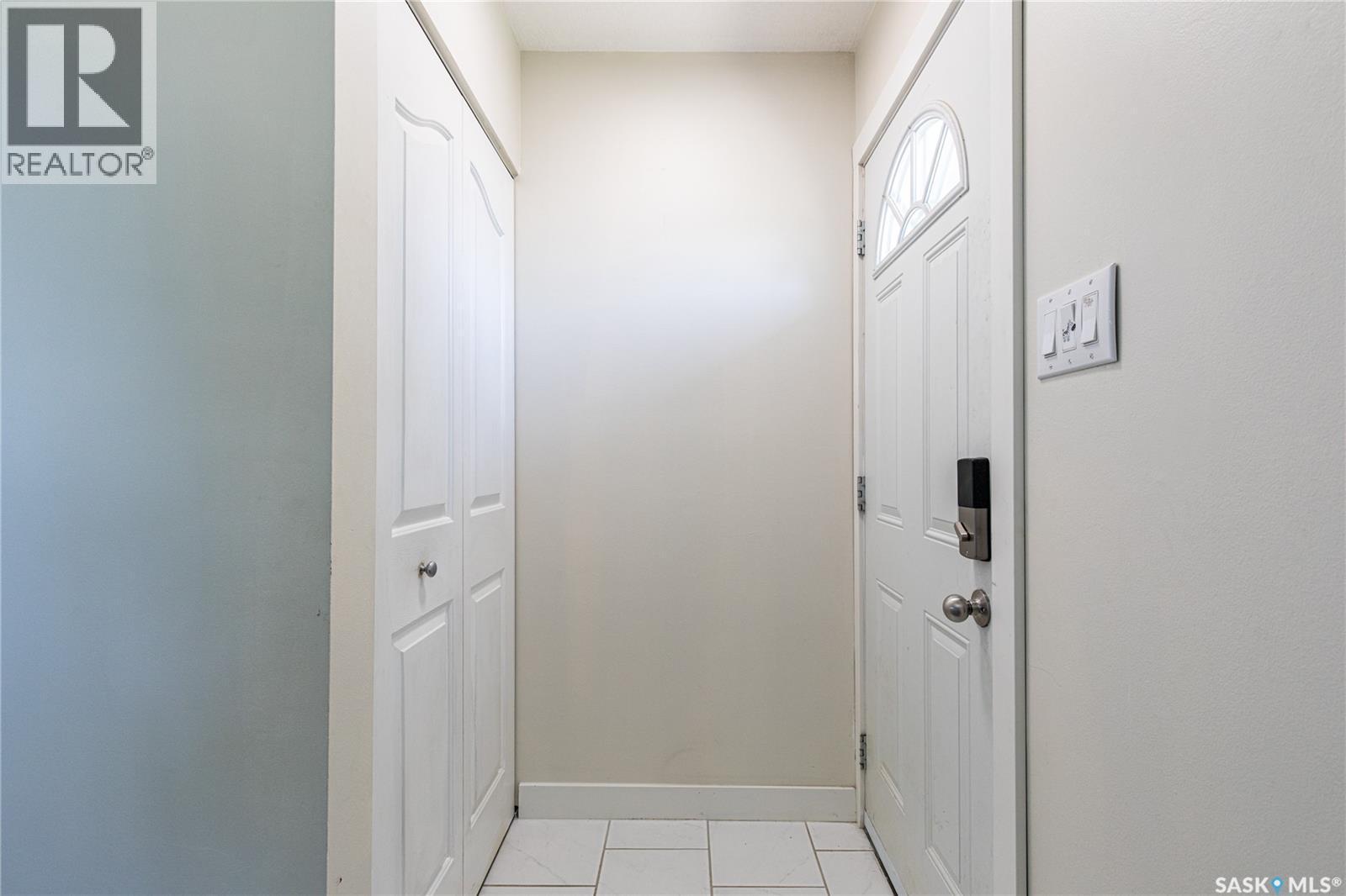 1337 7Th Avenue Nw, Moose Jaw, SK - Indoor Photo Showing Other Room