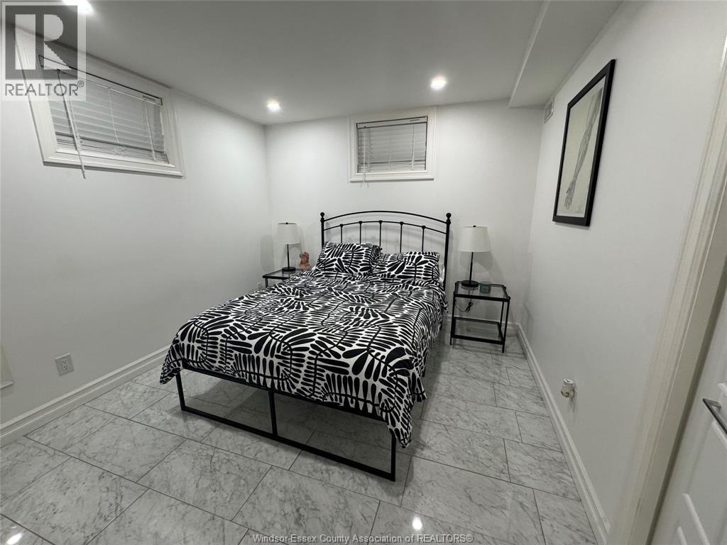 1228 Dougall Unit# Lower, Windsor, ON - Indoor Photo Showing Bedroom