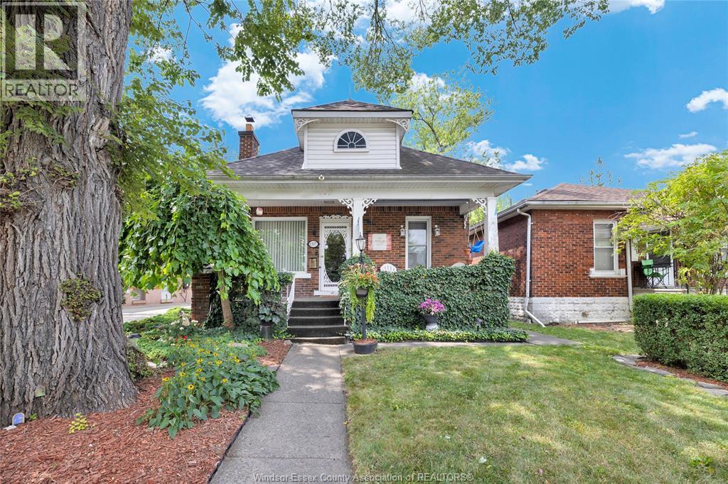 1337 Janette, Windsor, ON - Outdoor