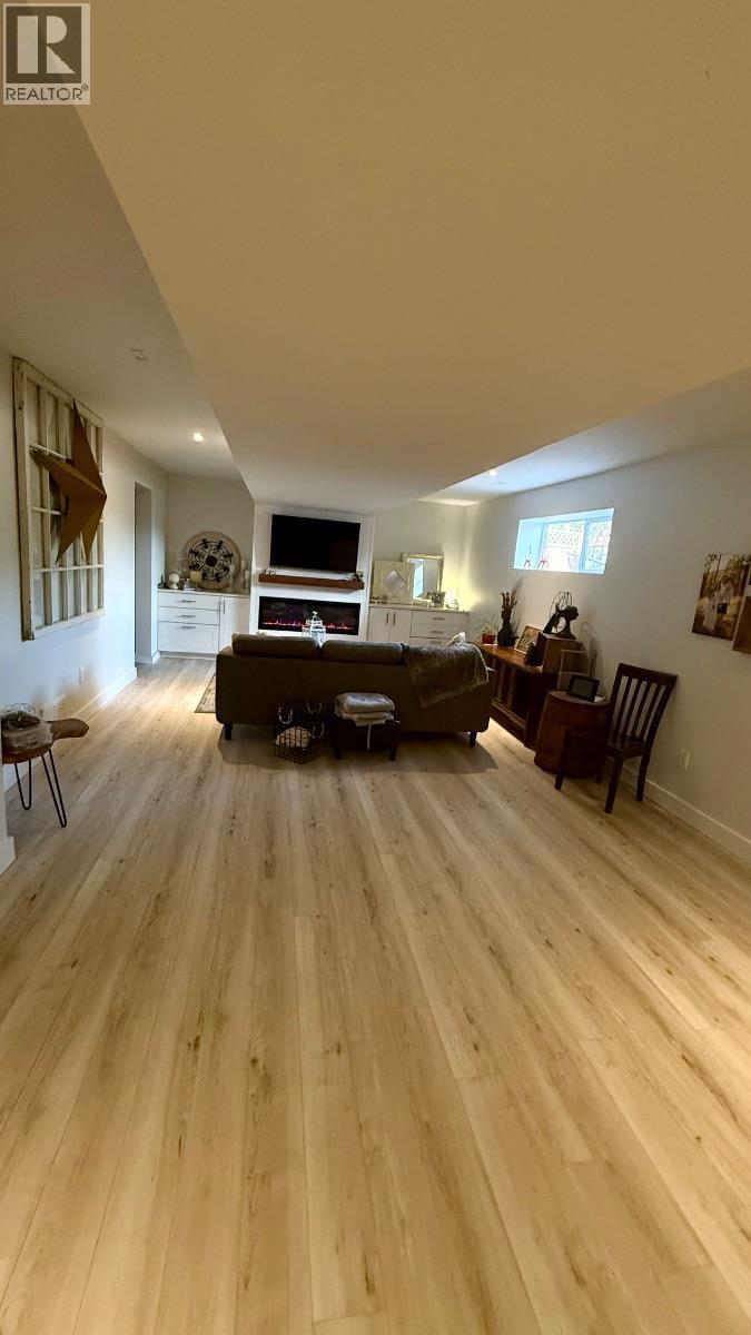 2190 Blackwell Avenue, Merritt, BC - Indoor