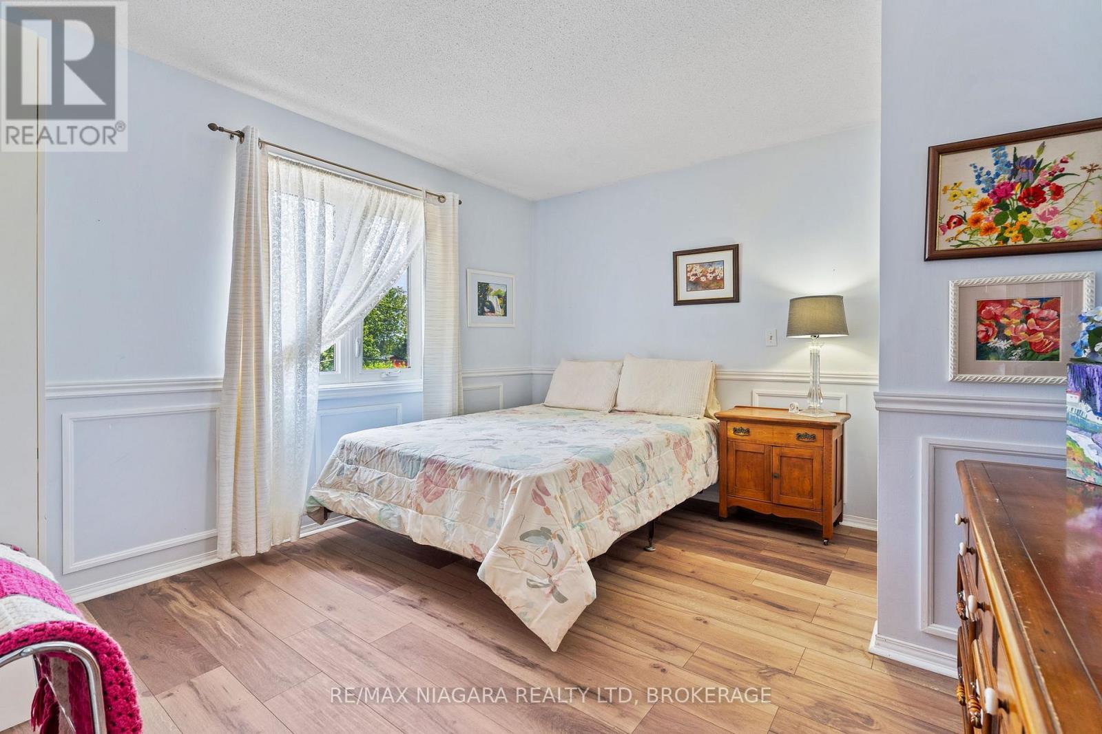 2944 North Shore Drive, Haldimand (Dunnville), ON - Indoor Photo Showing Bedroom