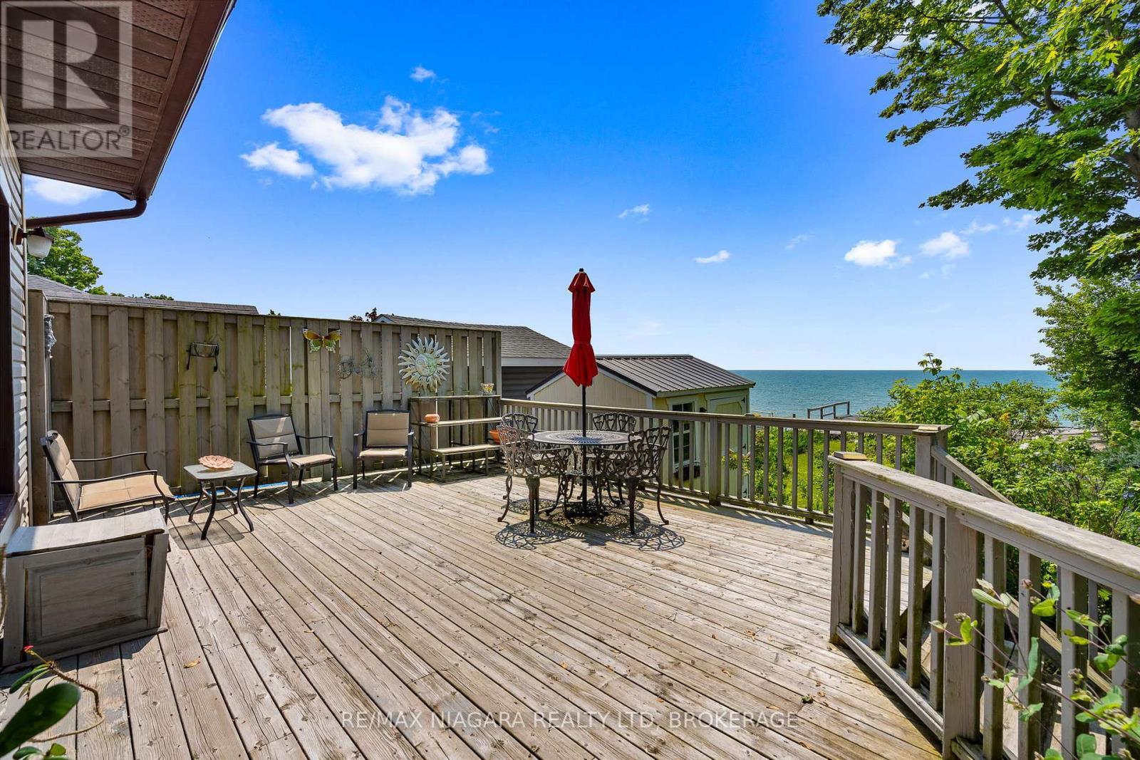 2944 North Shore Drive, Haldimand (Dunnville), ON - Outdoor With Deck Patio Veranda
