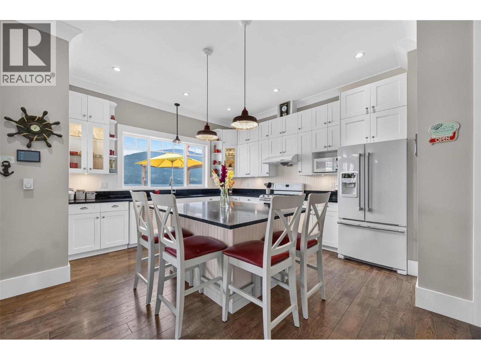 4119 Galligan Road Unit# 12, Eagle Bay, BC -