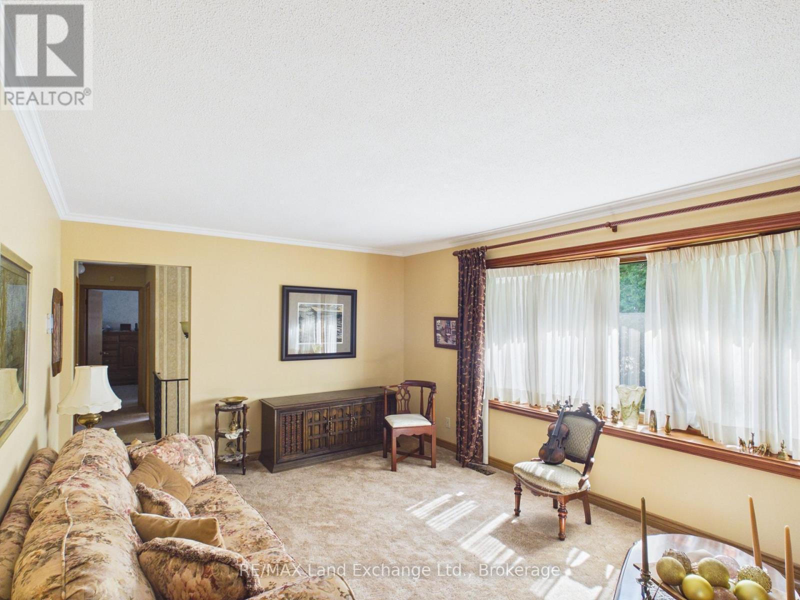 37 Albert Road, Kincardine, ON - Indoor Photo Showing Other Room