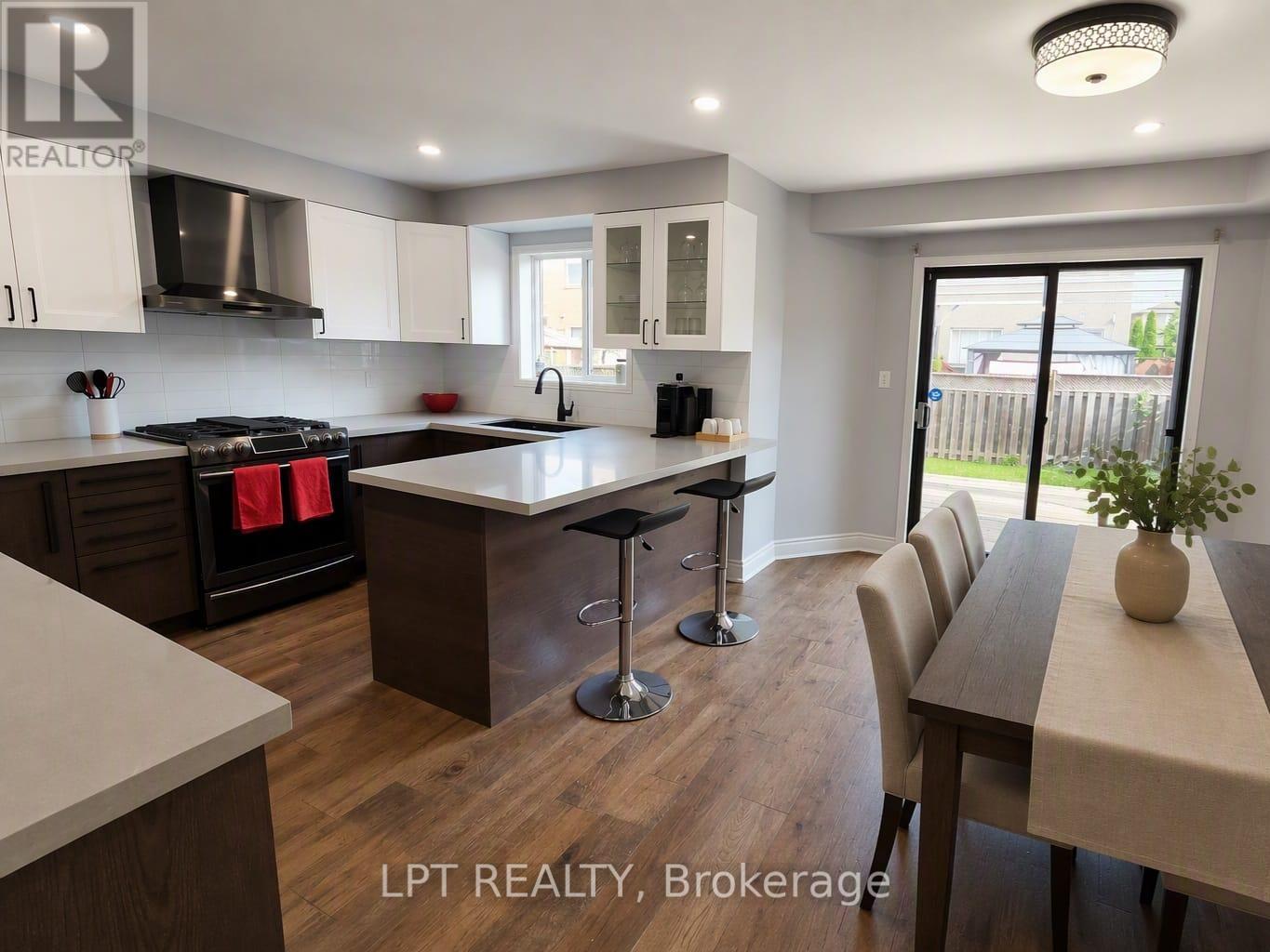 103 Howling Crescent, Ajax, ON - Indoor