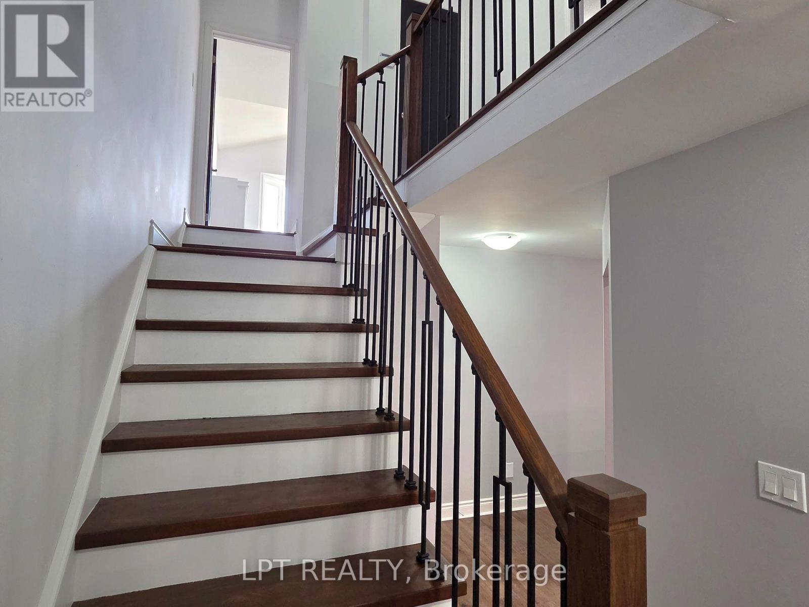 103 Howling Crescent, Ajax, ON - Indoor Photo Showing Other Room