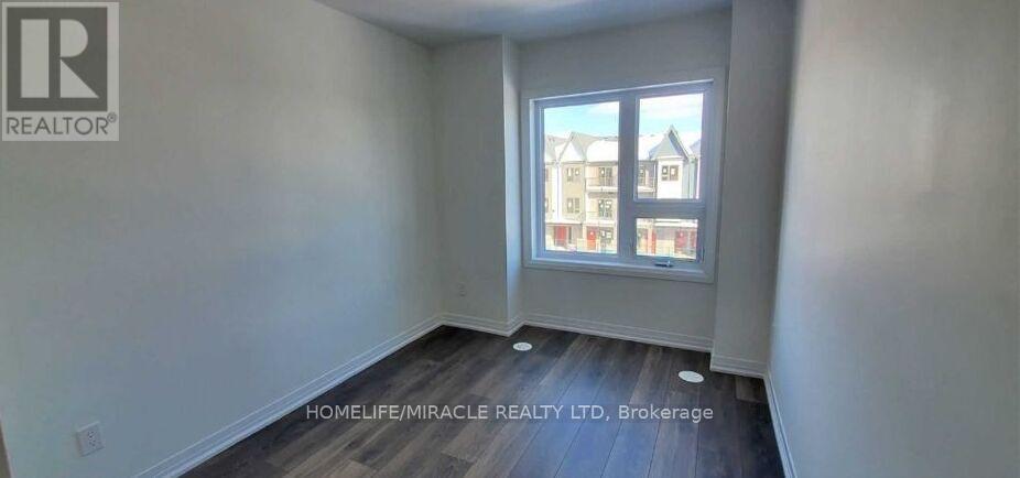 203 - 2635 William Jackson Drive, Pickering, ON - Indoor Photo Showing Other Room