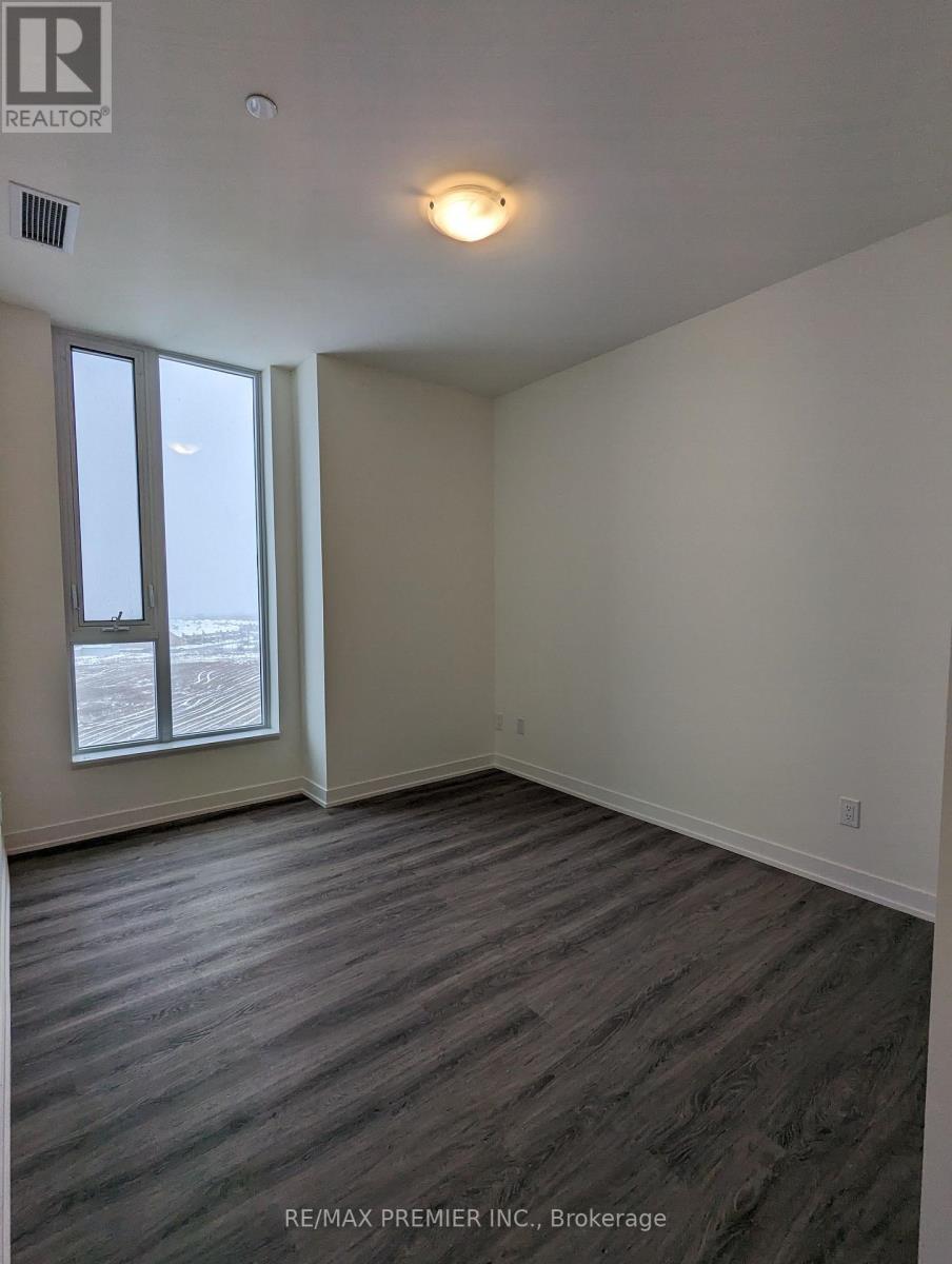 811 - 6 David Eyer Road, Richmond Hill, ON - Indoor Photo Showing Other Room