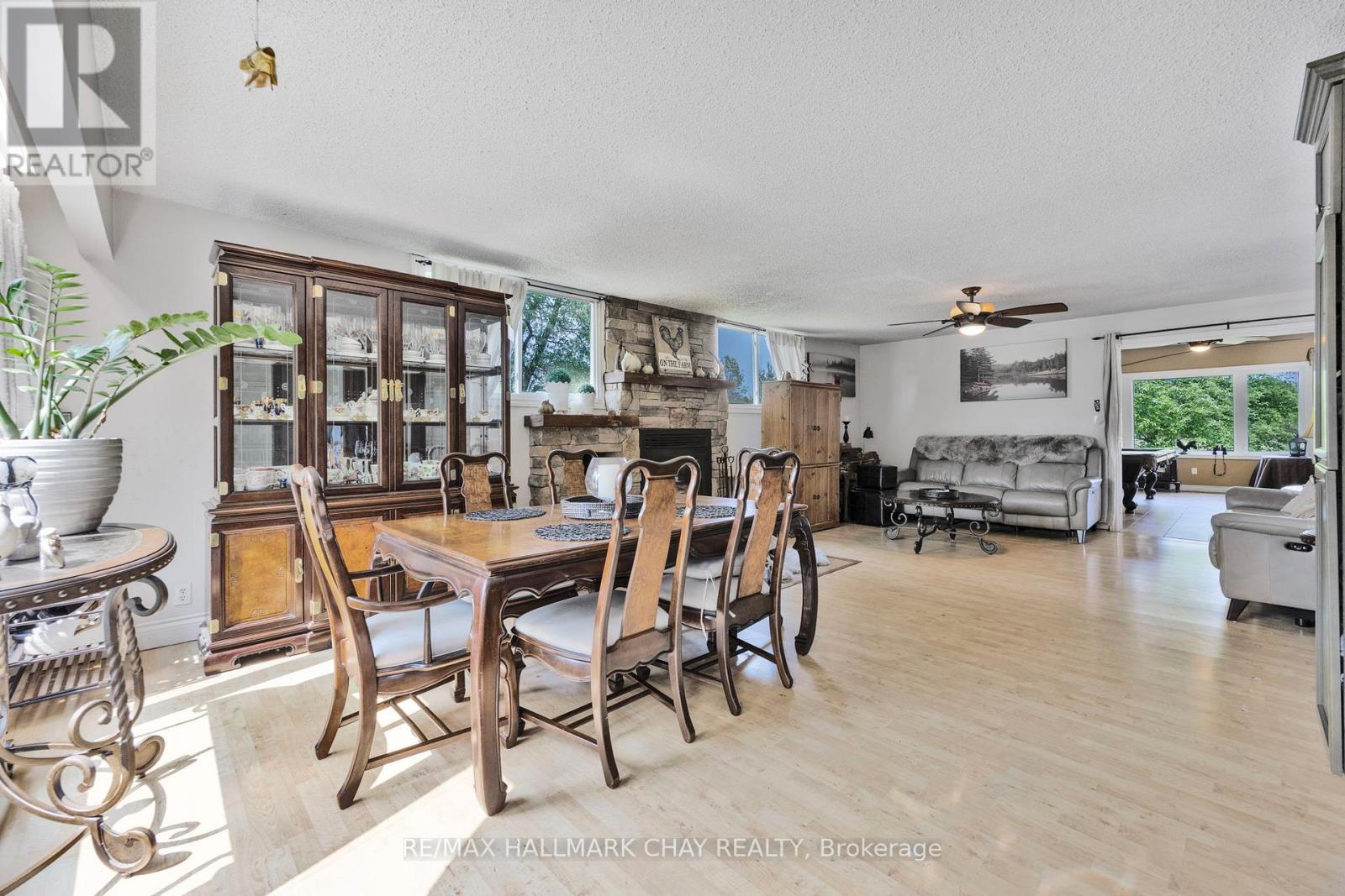 9205 Mckinnon Road, Essa, ON