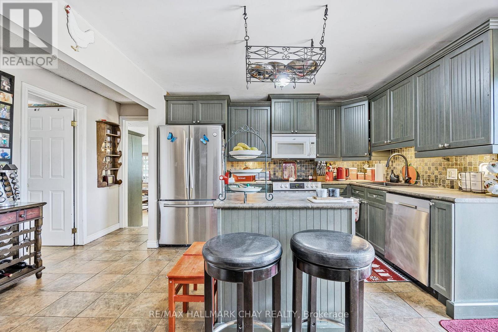 9205 Mckinnon Road, Essa, ON