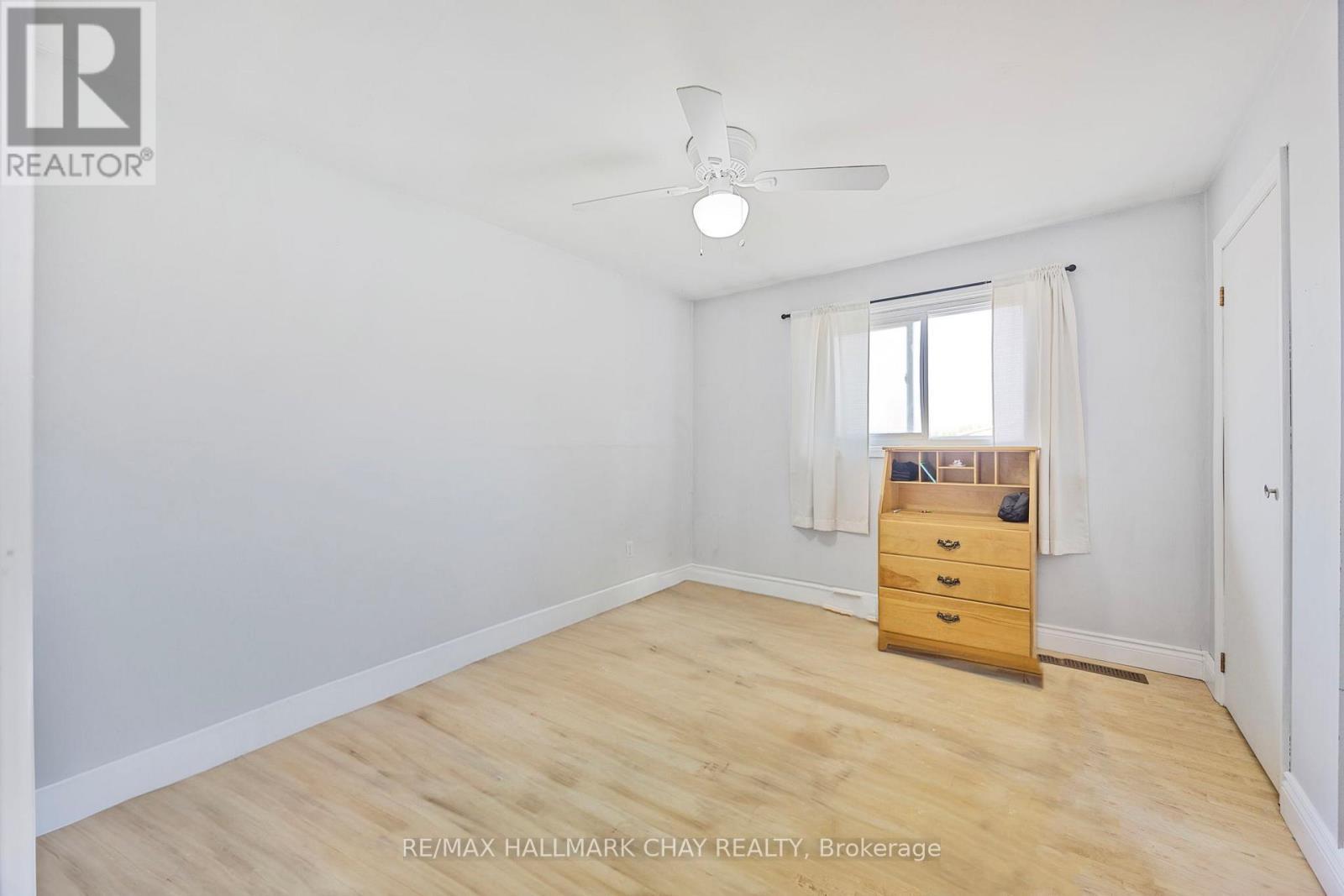 9205 Mckinnon Road, Essa, ON