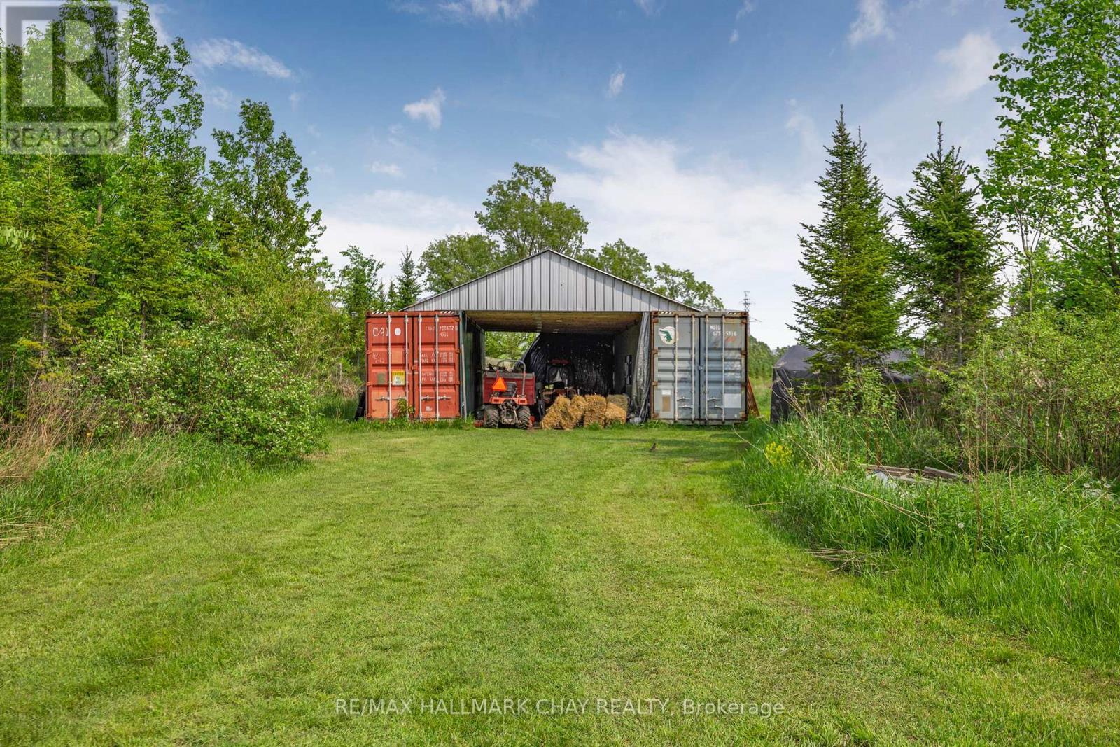 9205 Mckinnon Road, Essa, ON