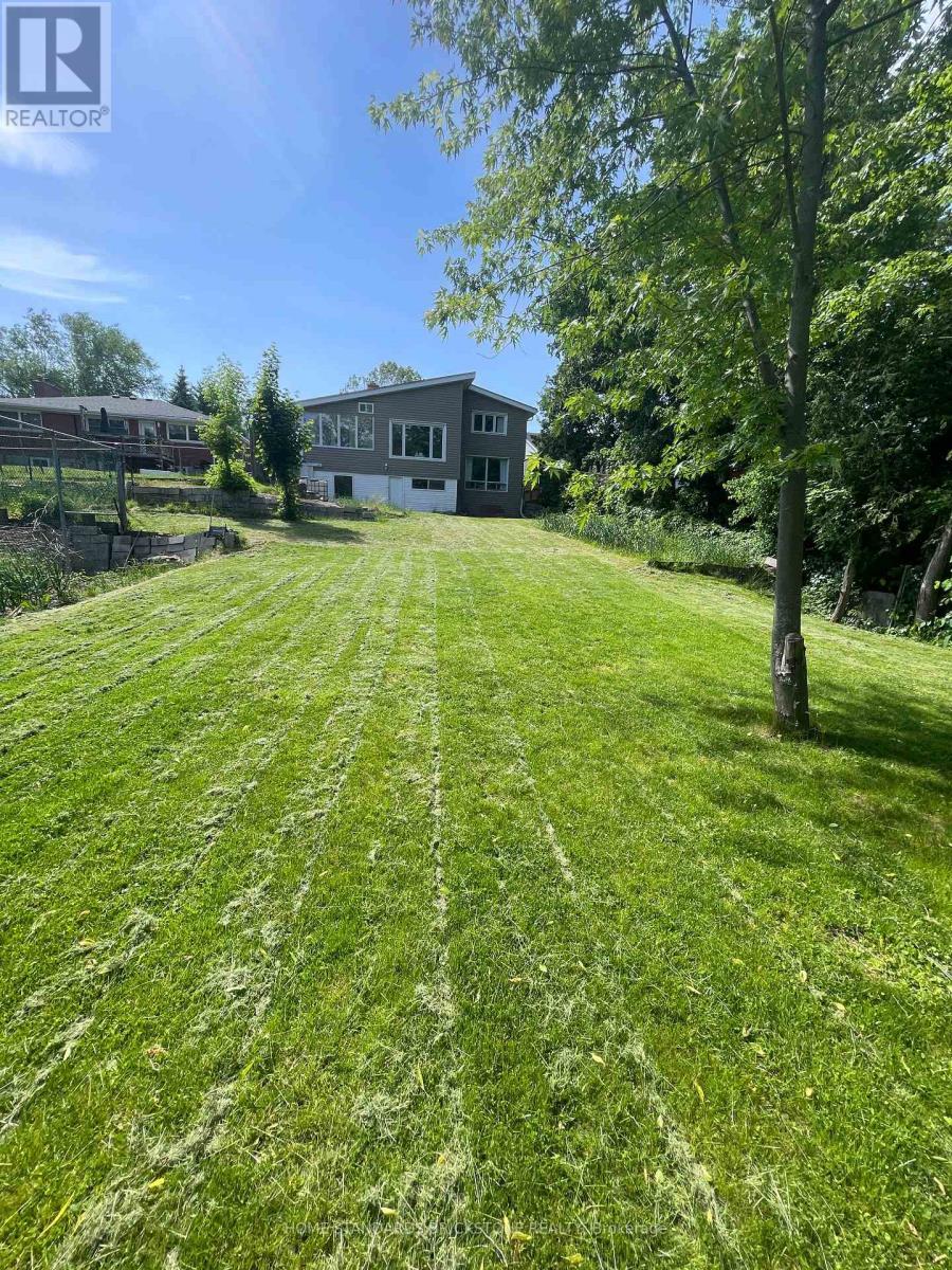 back - 72 Mountain Avenue N, Hamilton, ON - Outdoor