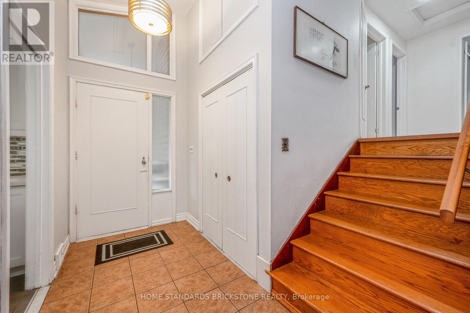 72 Mountain Avenue N, Hamilton, ON - Indoor Photo Showing Other Room