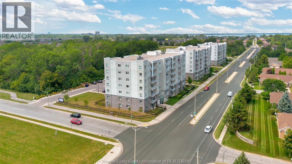 1675 Banwell Road Unit# 705, Windsor, ON - Outdoor With View