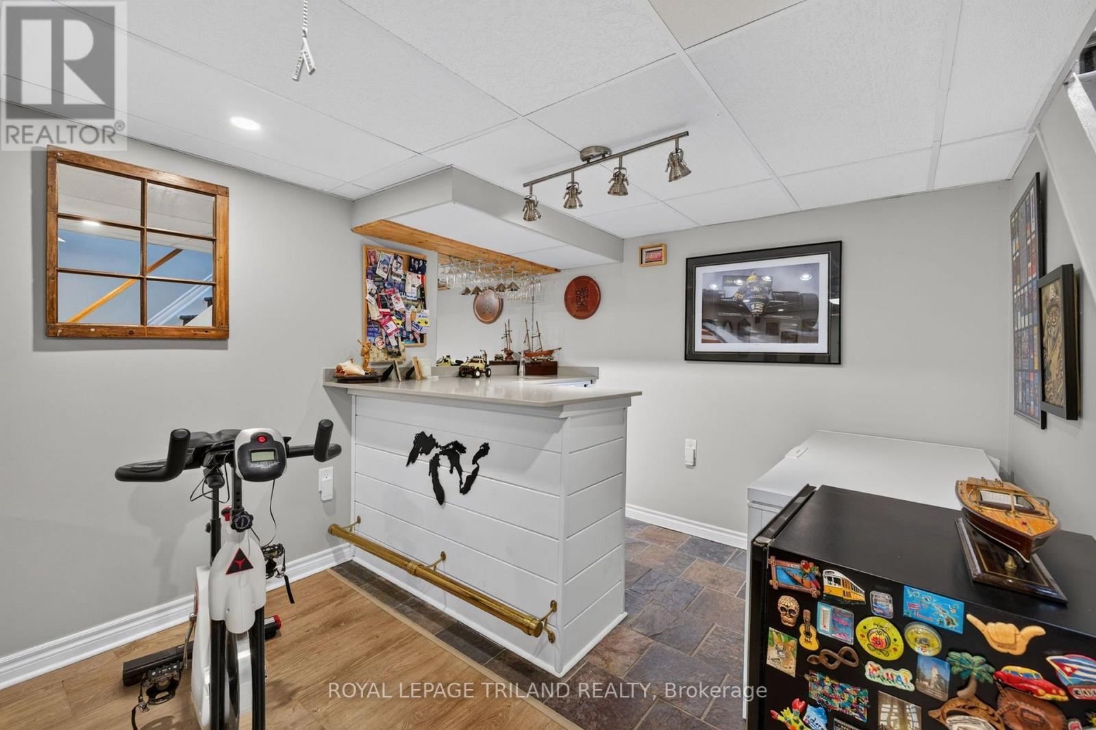 10 Plymouth Avenue, London North (North O), ON - Indoor