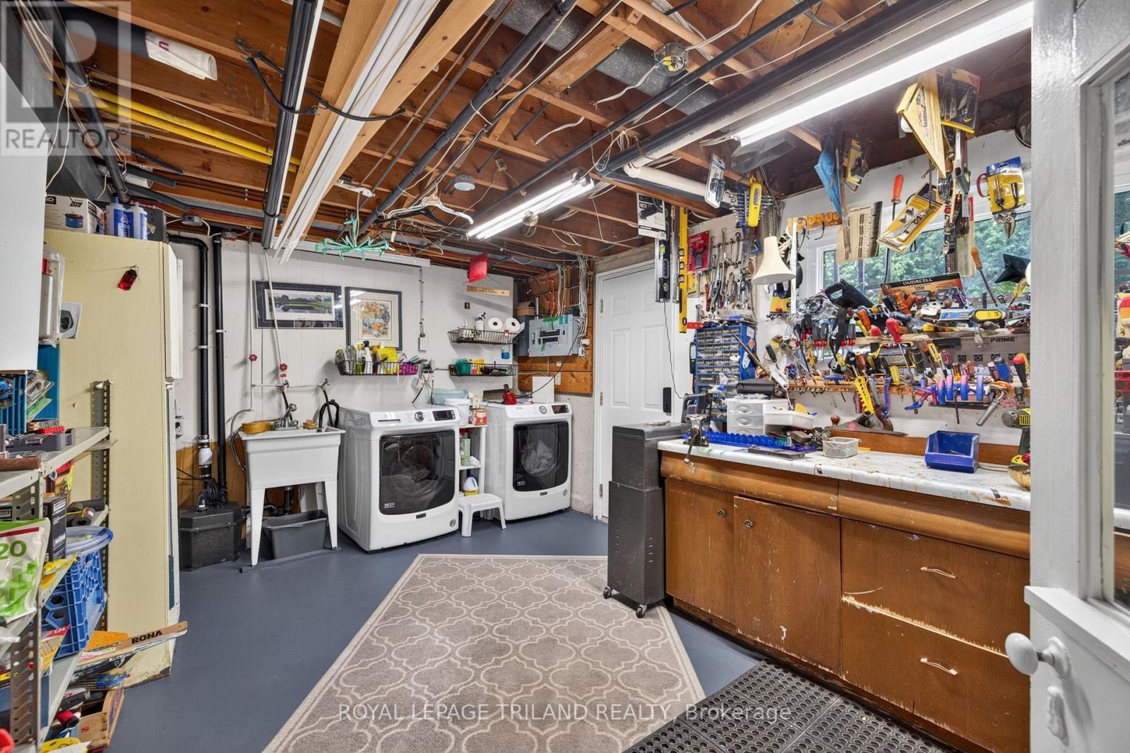 10 Plymouth Avenue, London North (North O), ON - Indoor Photo Showing Laundry Room