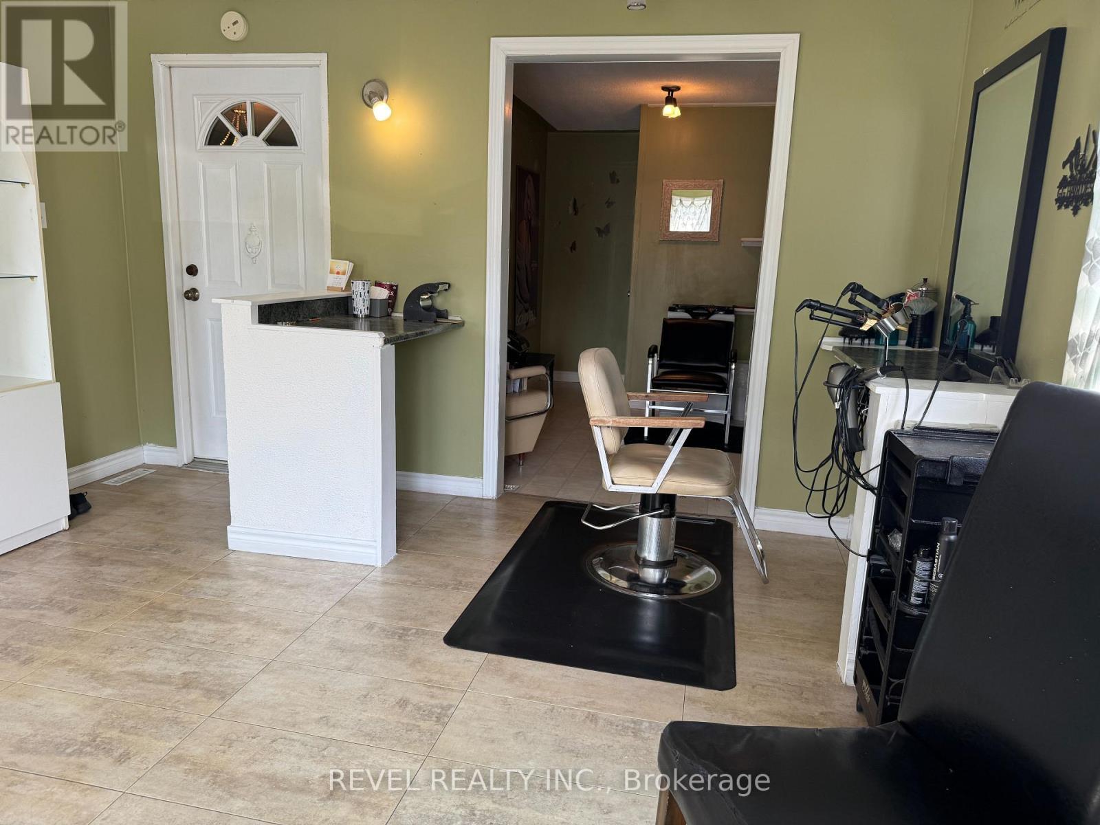 214 Birch Street S, Timmins (Ts - Se), ON - Indoor