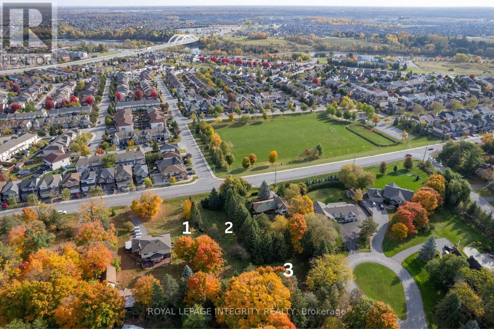 18 Howard Court, Ottawa, ON