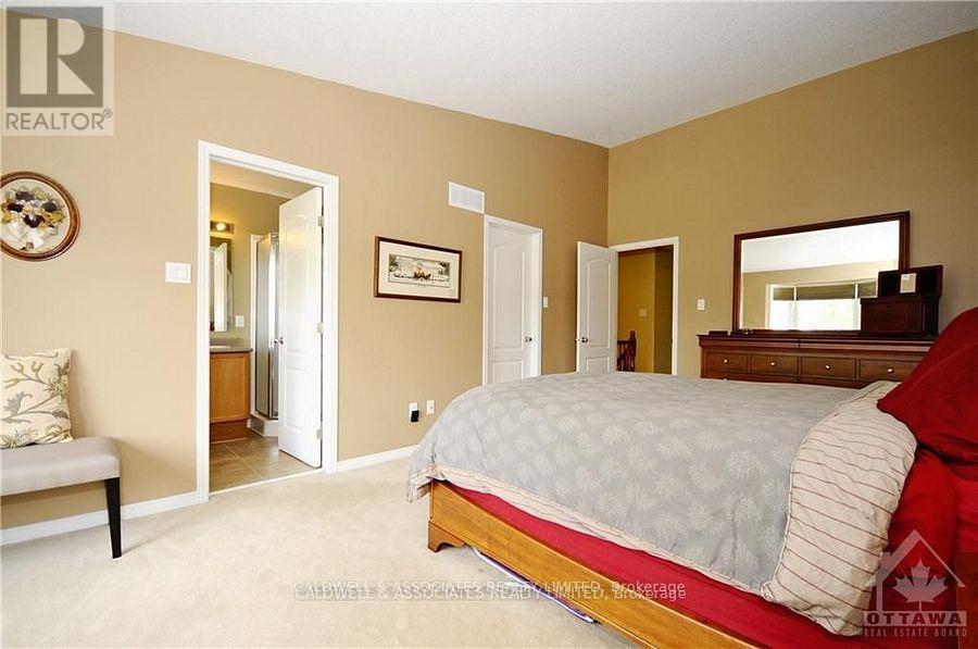 220 Freedom Private, Ottawa, ON - Indoor Photo Showing Bedroom