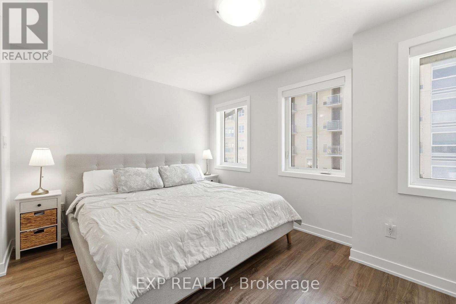 19 Markle Crescent, Hamilton (Ancaster), ON - Indoor Photo Showing Bedroom