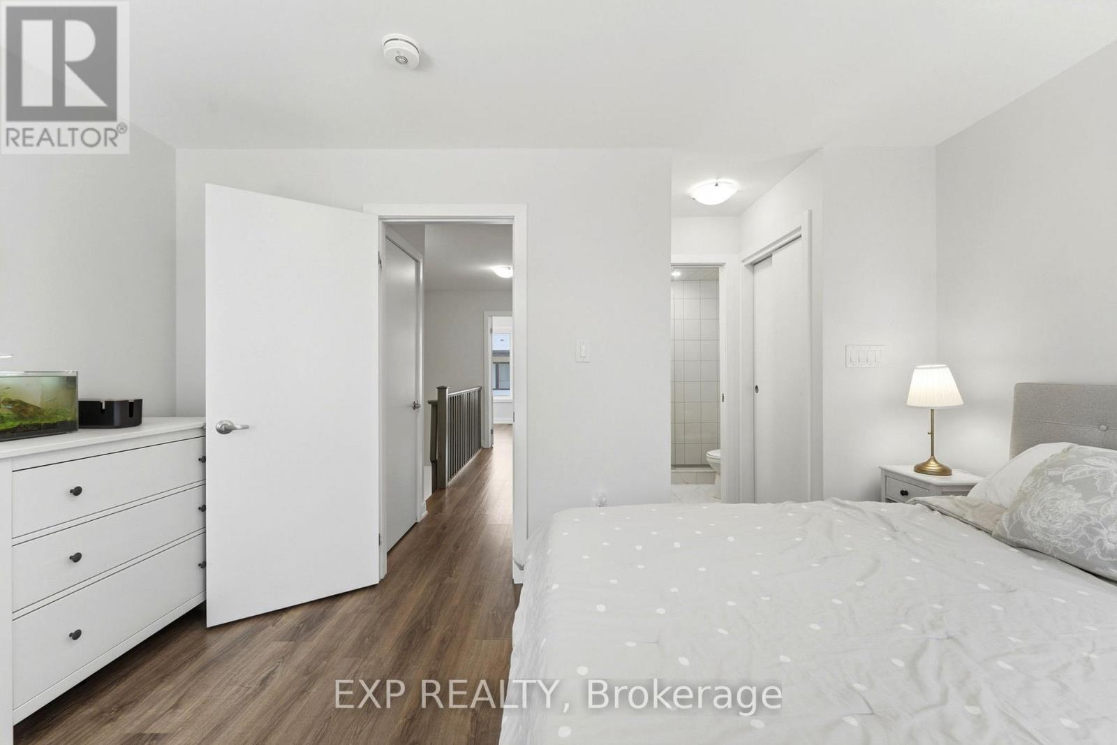 19 Markle Crescent, Hamilton (Ancaster), ON - Indoor Photo Showing Bedroom