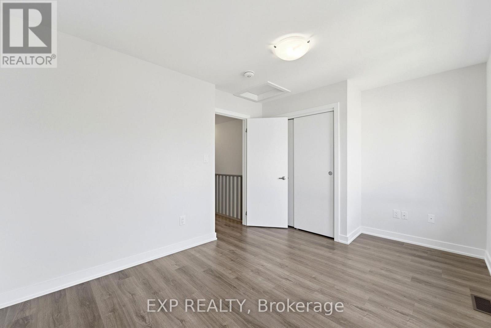 19 Markle Crescent, Hamilton (Ancaster), ON - Indoor Photo Showing Other Room