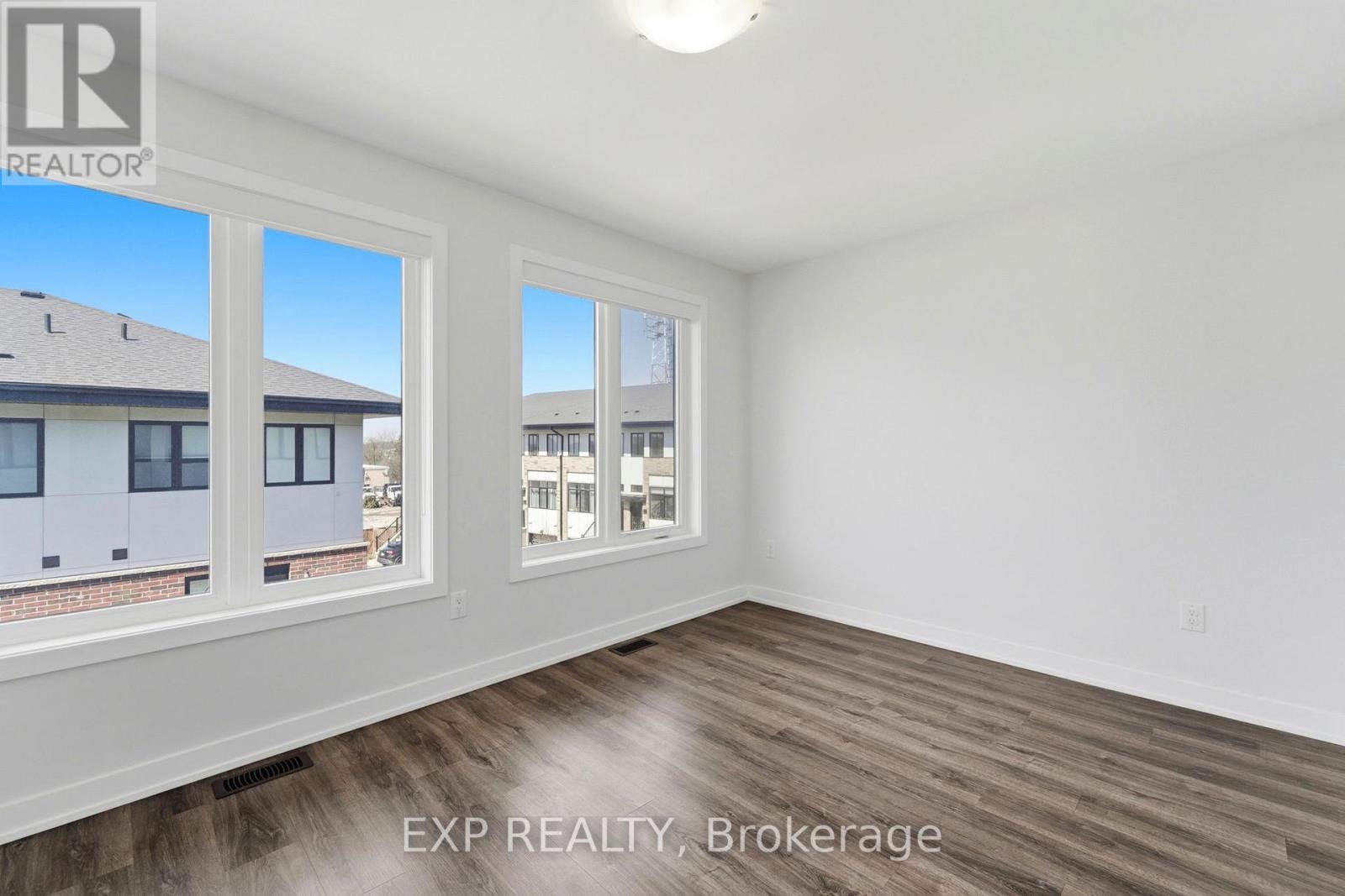 19 Markle Crescent, Hamilton (Ancaster), ON - Indoor Photo Showing Other Room